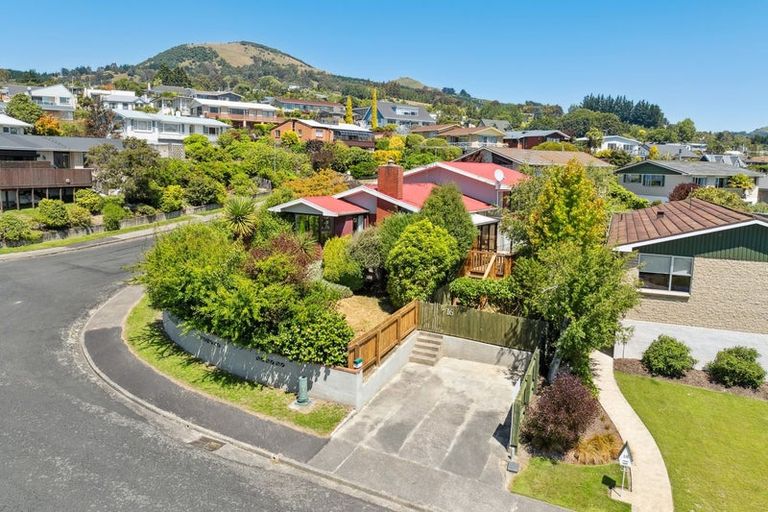 Photo of property in 16 Kinmont Crescent, Kinmont Park, Mosgiel, 9024