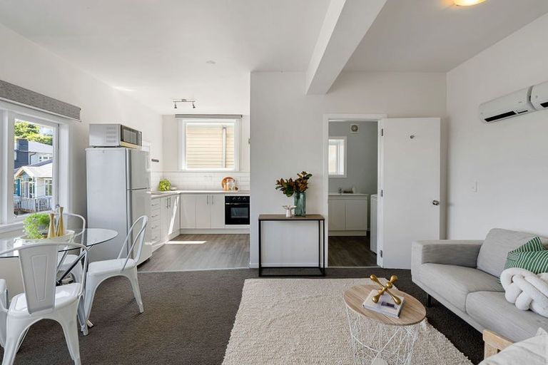 Photo of property in 100 Rakau Road, Hataitai, Wellington, 6021