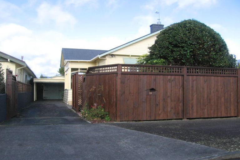Photo of property in 34 Florence Avenue, Palmerston North, 4414