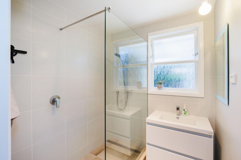 Photo of property in 64 Long Melford Road, Awapuni, Palmerston North, 4412