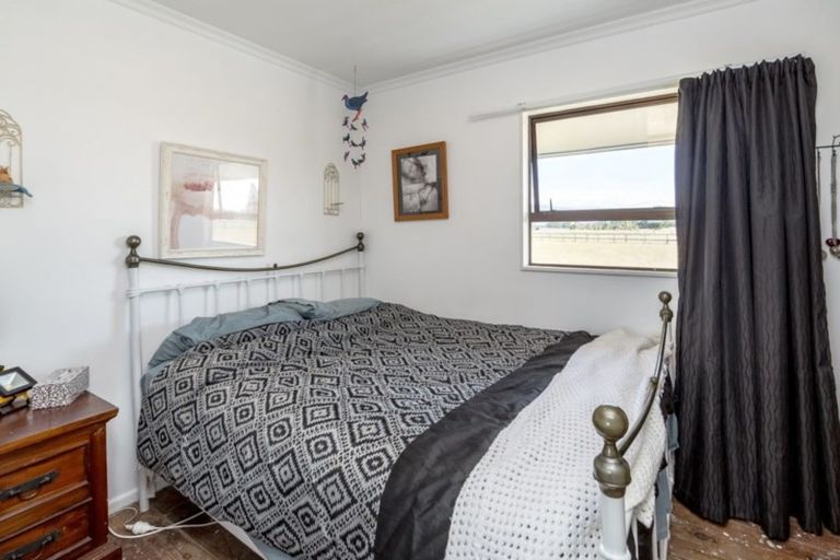 Photo of property in 90 Settlement Road, Morison Bush, Greytown, 5794