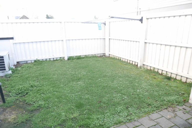 Photo of property in 4/952 Colombo Street, St Albans, Christchurch, 8014