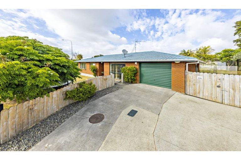 Photo of property in 2 Belinda Avenue, Flat Bush, Auckland, 2023
