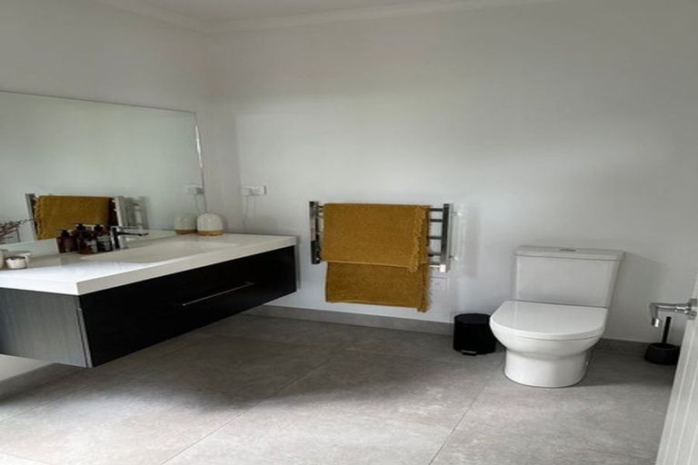 Photo of property in 3 Riverhead Point Drive, Riverhead, 0820