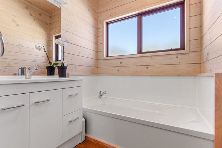 Photo of property in 4a Daniel Street, Martinborough, 5711