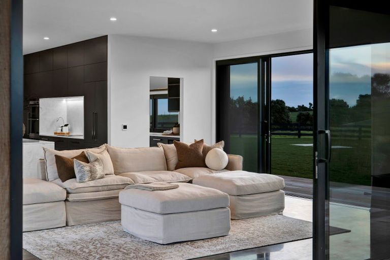 Photo of property in 29 Washer Road, Omata, New Plymouth, 4374