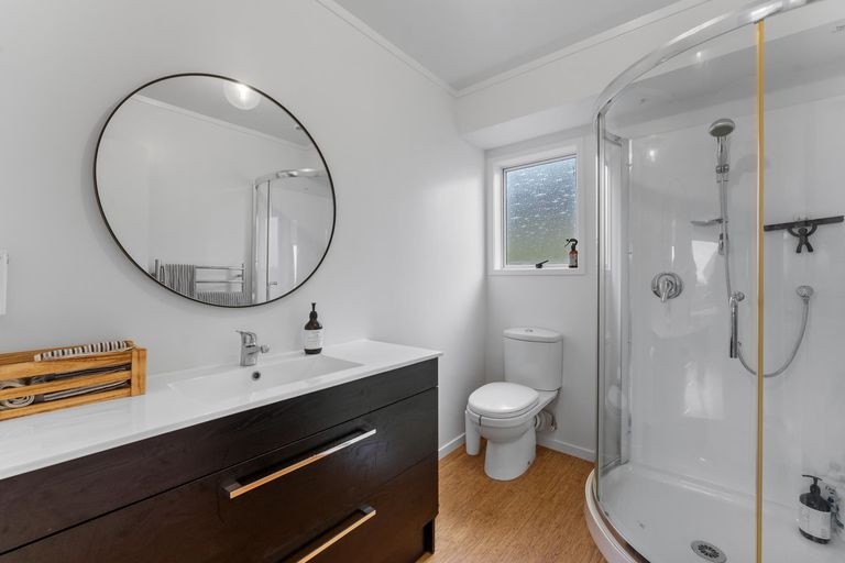 Photo of property in 43 Cumberland Street, Leigh, 0985