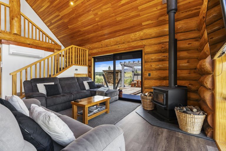 Photo of property in 58 Ohau Drive, Lake Ohau, Twizel, 9412