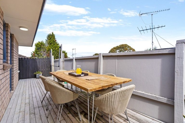 Photo of property in 45a Andrew Road, Howick, Auckland, 2010