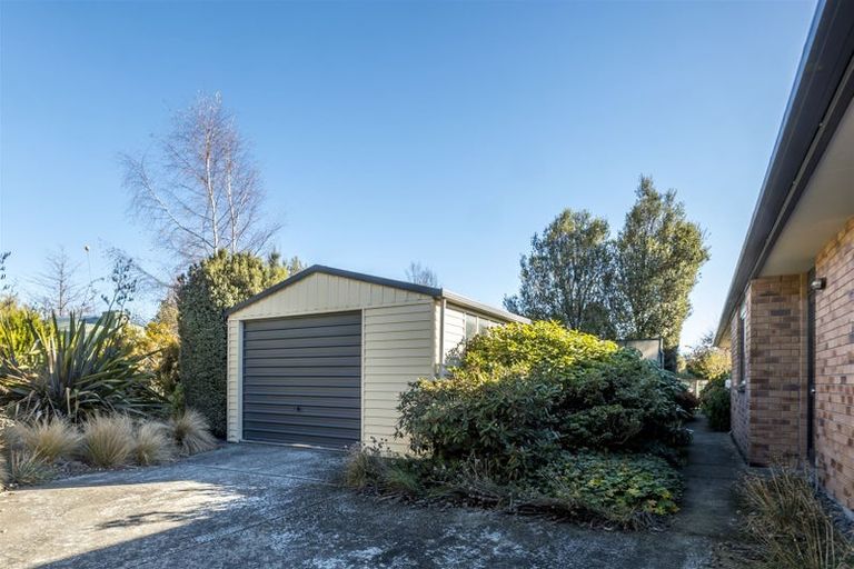 Photo of property in 12 Heaton Street, Rotherham, 7379