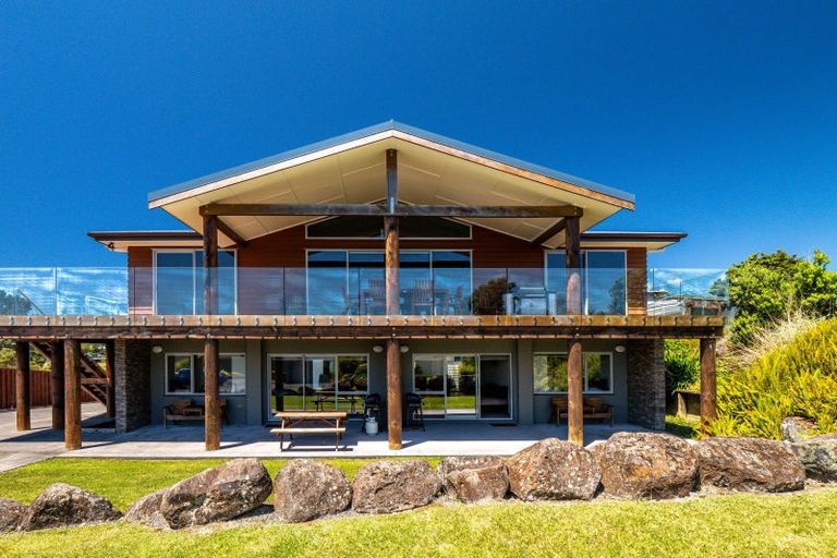 Photo of property in 14 Gould Street, Russell, 0202