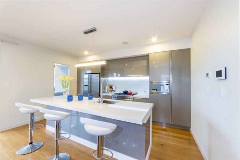 Photo of property in 18 Remuremu Street, Long Bay, Auckland, 0630