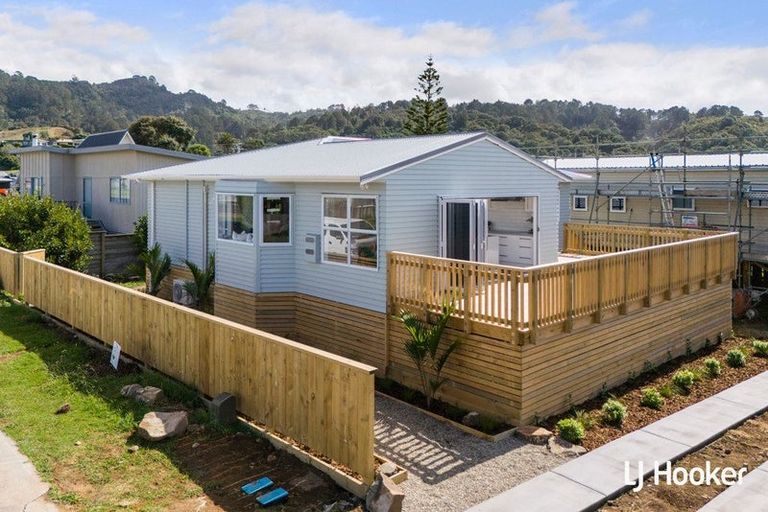 Photo of property in 8 Scarborough Road, Waihi Beach, 3611