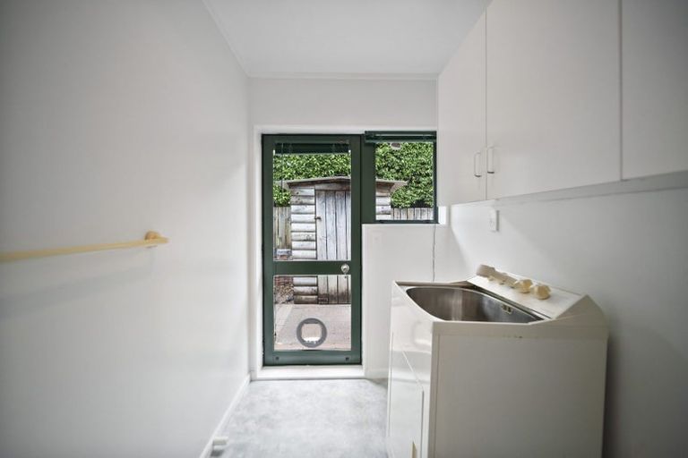 Photo of property in 20 Yarlside Place, Northpark, Auckland, 2013