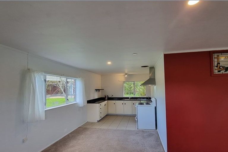 Photo of property in 357 Henderson Valley Road, Henderson Valley, Auckland, 0612