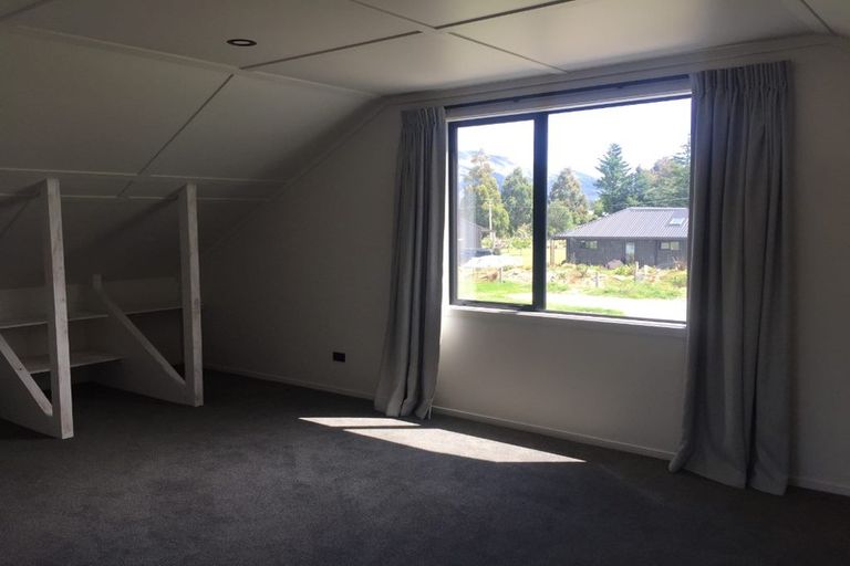 Photo of property in 7 Loach Road, Hawea Flat, Wanaka, 9382
