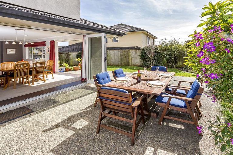 Photo of property in 16 Stornaway Drive, Flat Bush, Auckland, 2016