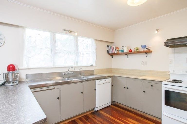 Photo of property in 18 Purua Street, Durie Hill, Whanganui, 4500