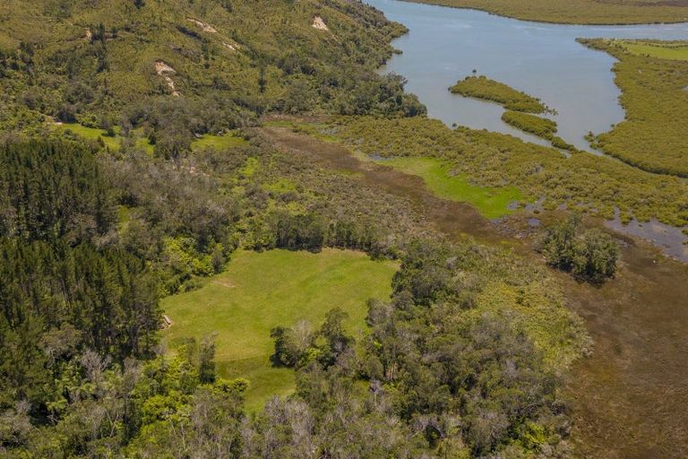 Photo of property in 92 Comers Road, Kaimarama, Whitianga, 3591