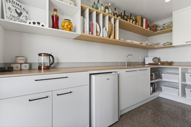 Photo of property in 308 Owhiwa Road, Parua Bay, Onerahi, 0192