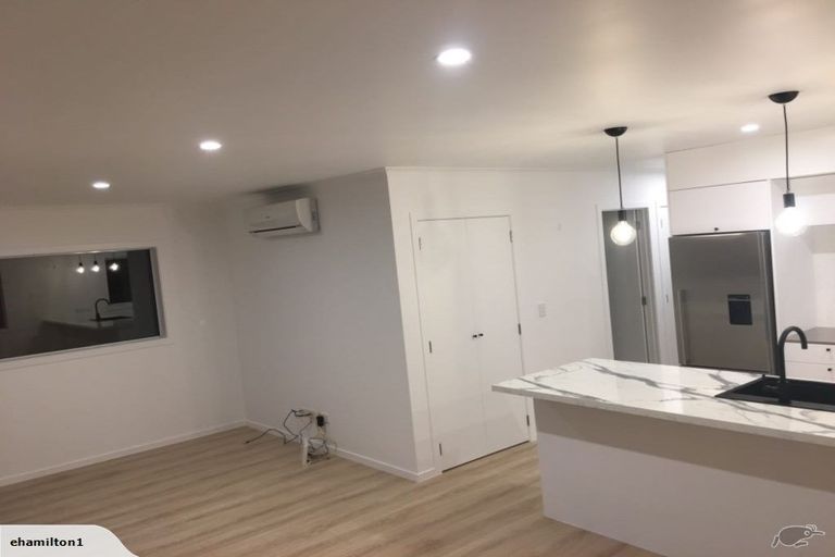 Photo of property in 8a Awanui Street, Merrilands, New Plymouth, 4312