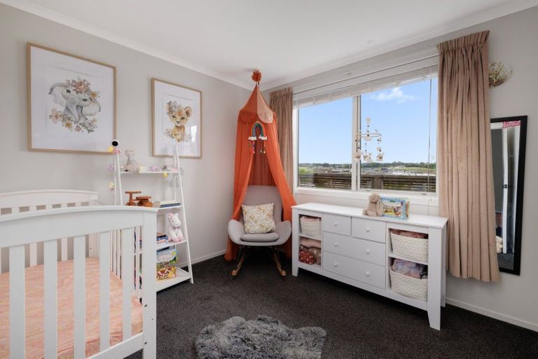 Photo of property in 20 Penetaka Heights, Pyes Pa, Tauranga, 3112