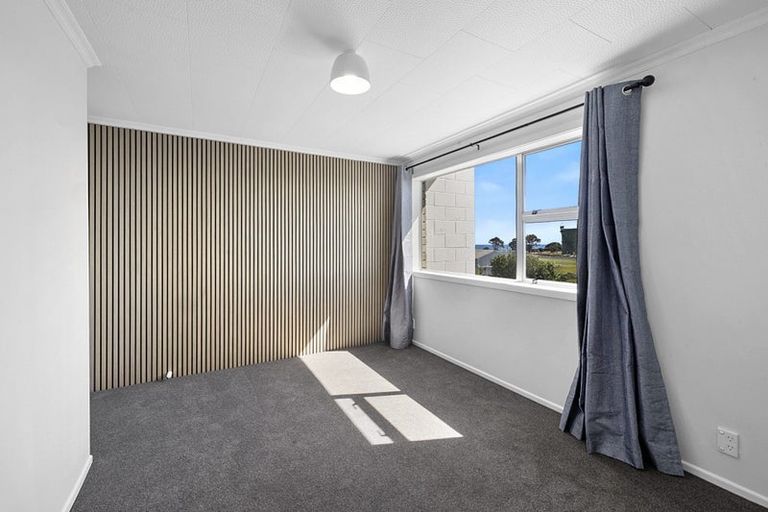 Photo of property in 27a Port View Crescent, Moturoa, New Plymouth, 4310