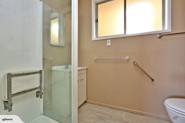 Photo of property in 2/34 Te Aute Road, Havelock North, 4130