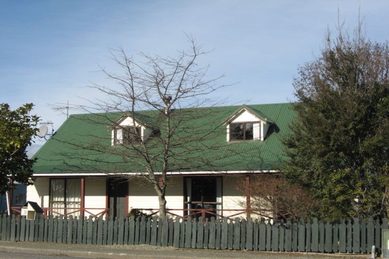 Photo of property in 9 Moore Road, Winton, 9720