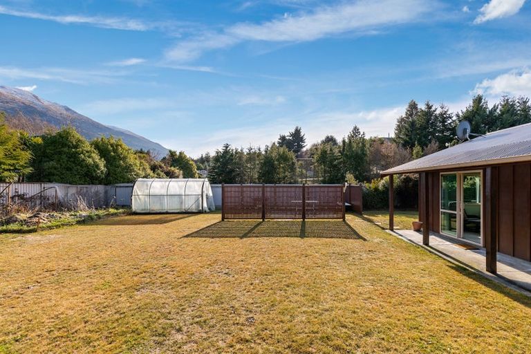 Photo of property in 15 Hewson Crescent, Lake Hawea, Wanaka, 9382