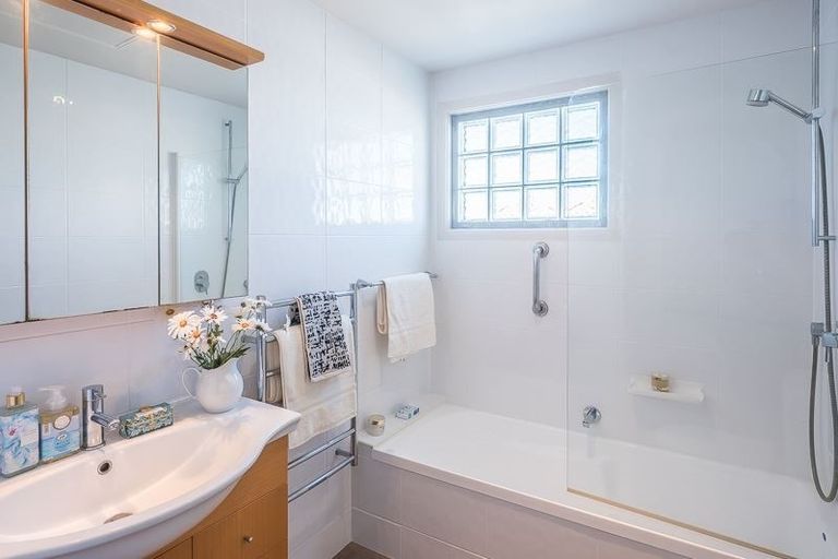 Photo of property in 16/4u Seaview Road, Paraparaumu Beach, Paraparaumu, 5032