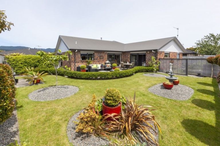 Photo of property in 17 Consort Close, Paraparaumu Beach, Paraparaumu, 5032