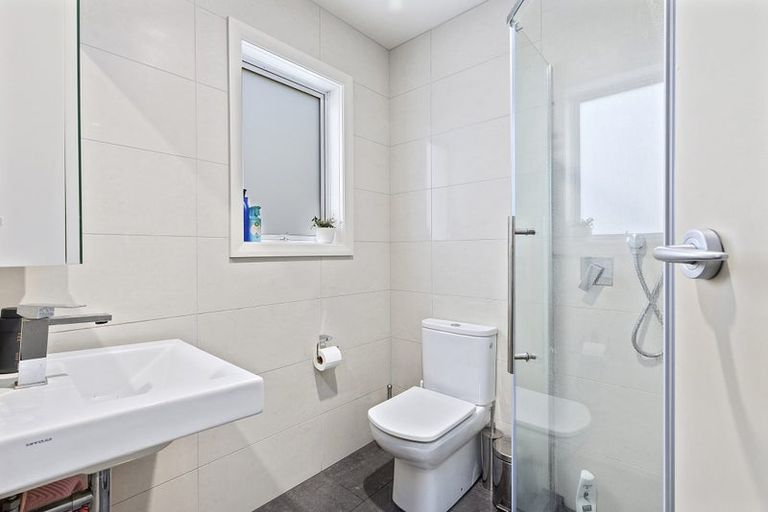 Photo of property in 8 Chatham Street, Berhampore, Wellington, 6023