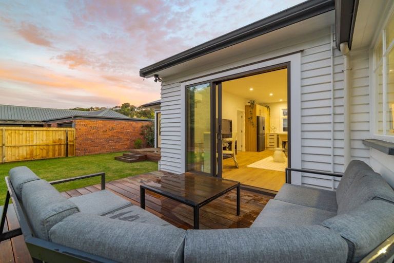 Photo of property in 13 Kowhai Terrace, Saint Martins, Christchurch, 8022