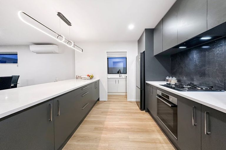 Photo of property in 27 Cousins Street, Woodend, 7691