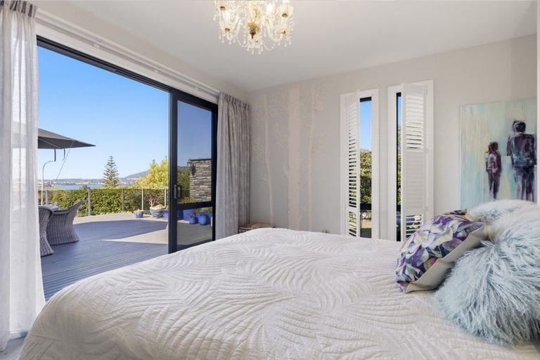 Photo of property in 2 Scenic Heights, Acacia Bay, Taupo, 3330