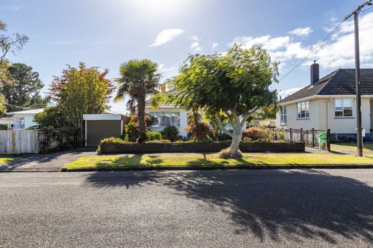 Photo of property in 31 Wrantage Street, Westown, New Plymouth, 4310