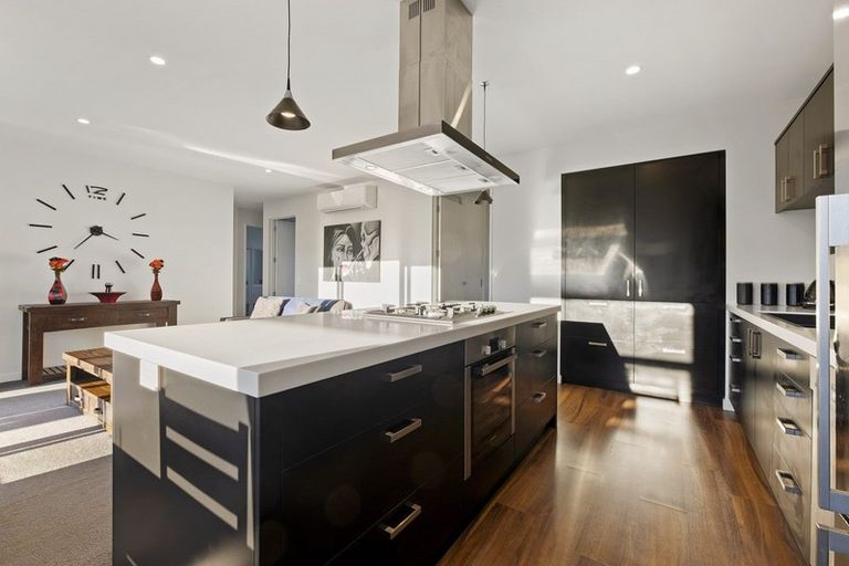 Photo of property in 12 Magnetic Place, Cromwell, 9310