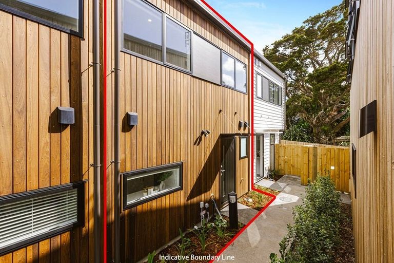 Photo of property in 9/63 Hillcrest Avenue, Hillcrest, Auckland, 0627