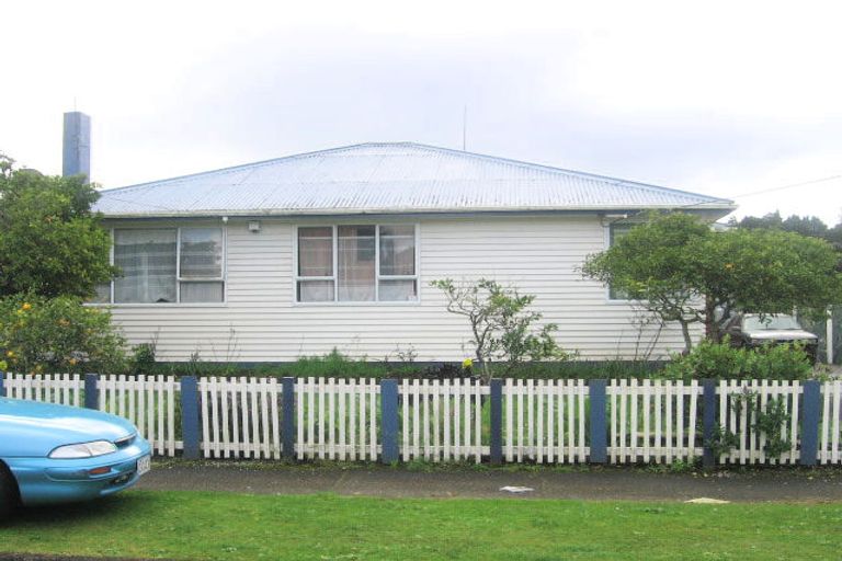 Photo of property in 43 Mckinnon Crescent, Otangarei, Whangarei, 0112