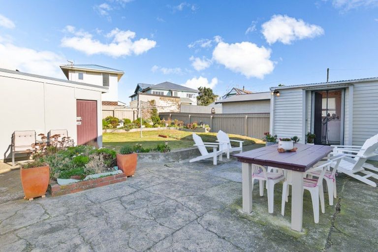 Photo of property in 93 Apu Crescent, Lyall Bay, Wellington, 6022