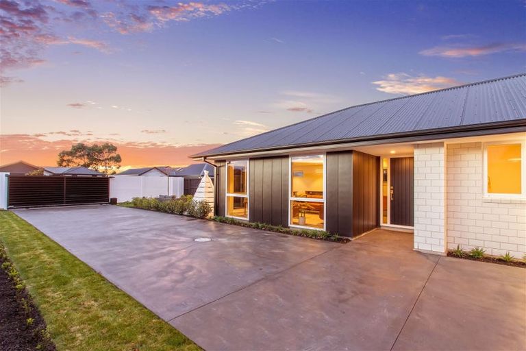 Photo of property in 8 Terrier Lane, Halswell, Christchurch, 8025