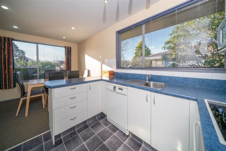Photo of property in 58 Denise Crescent, Hornby, Christchurch, 8042