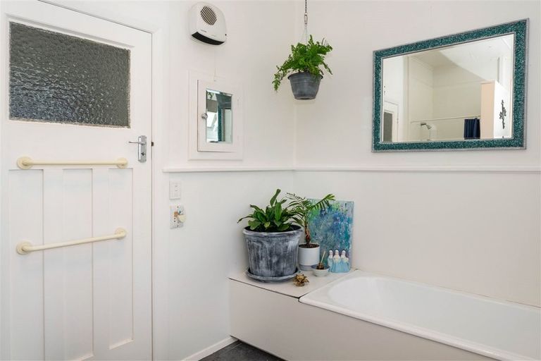 Photo of property in 36 Mowat Street, Springlands, Blenheim, 7201