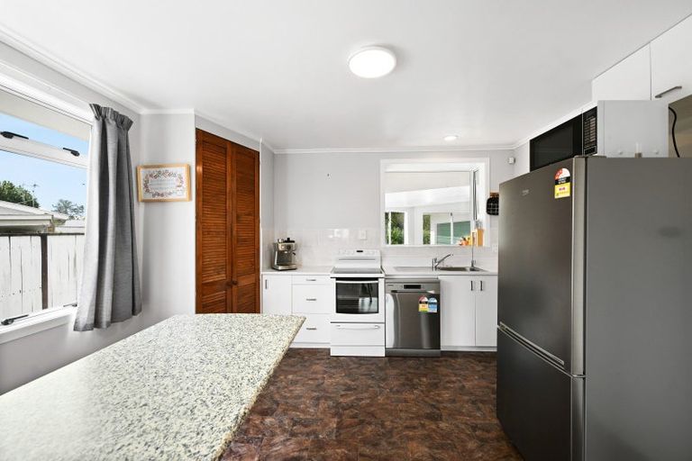 Photo of property in 58 Garden Heights Avenue, Glenview, Hamilton, 3206