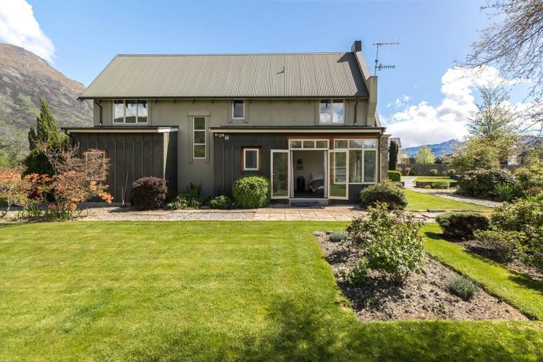 Photo of property in 11 Lorne Street, Lake Hayes, Queenstown, 9304