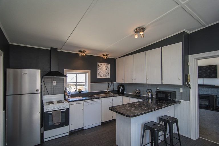 Photo of property in 38 Buchanan Street, Parkside, Timaru, 7910