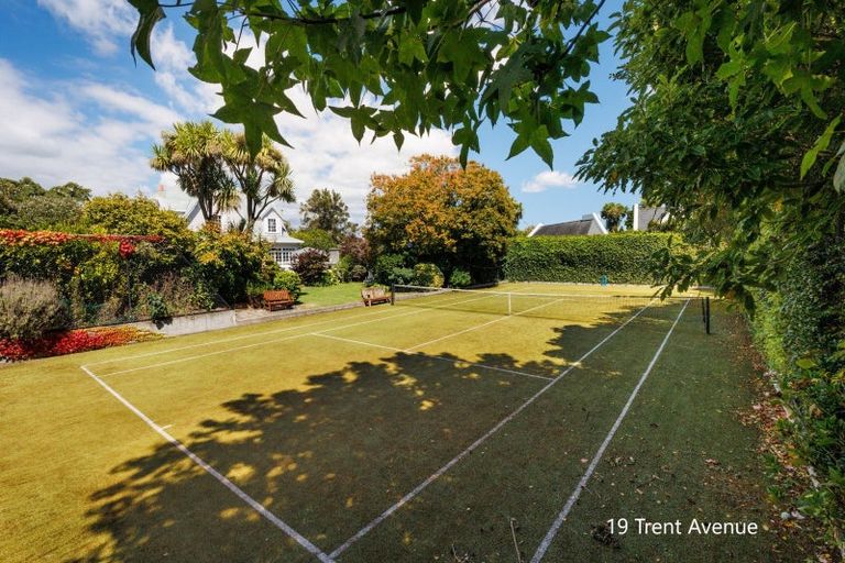Photo of property in 15 Trent Avenue, Hokowhitu, Palmerston North, 4410