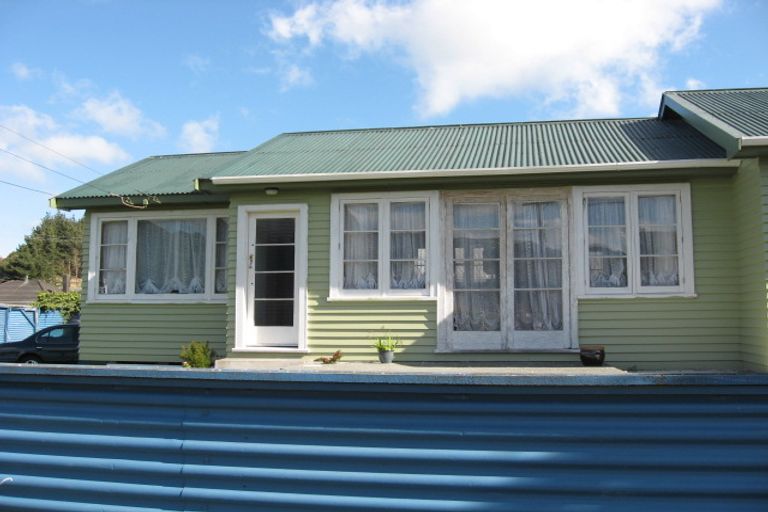 Photo of property in 56 Bledisloe Crescent, Wainuiomata, Lower Hutt, 5014