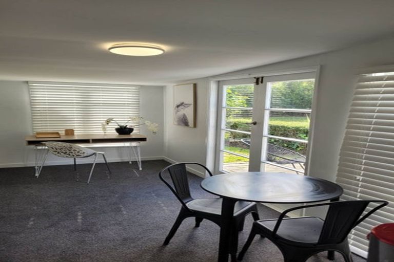 Photo of property in 3 Mcfaddens Road, St Albans, Christchurch, 8052